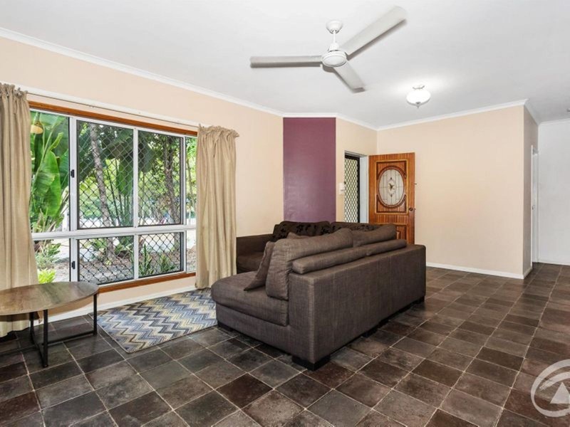 4 Edmonds Close, Bentley Park QLD 4869