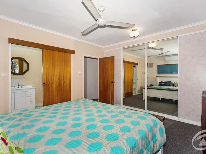 4 Edmonds Close, Bentley Park QLD 4869