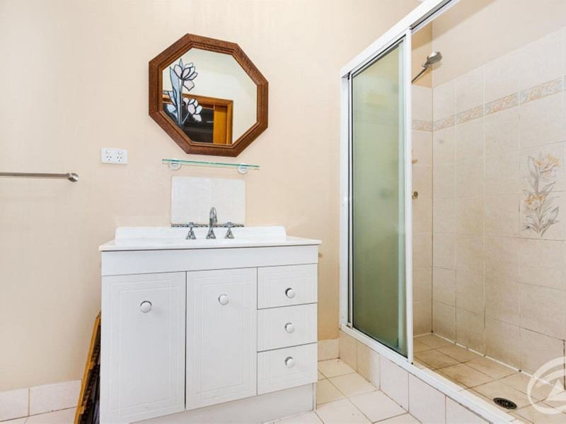 4 Edmonds Close, Bentley Park QLD 4869