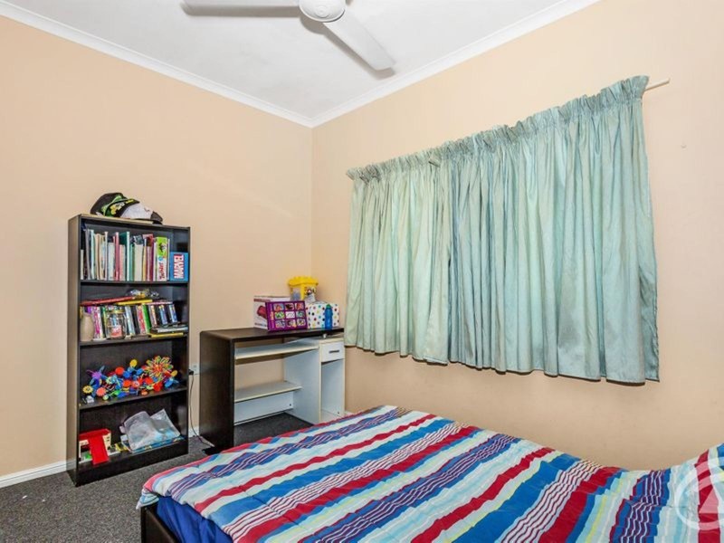 4 Edmonds Close, Bentley Park QLD 4869