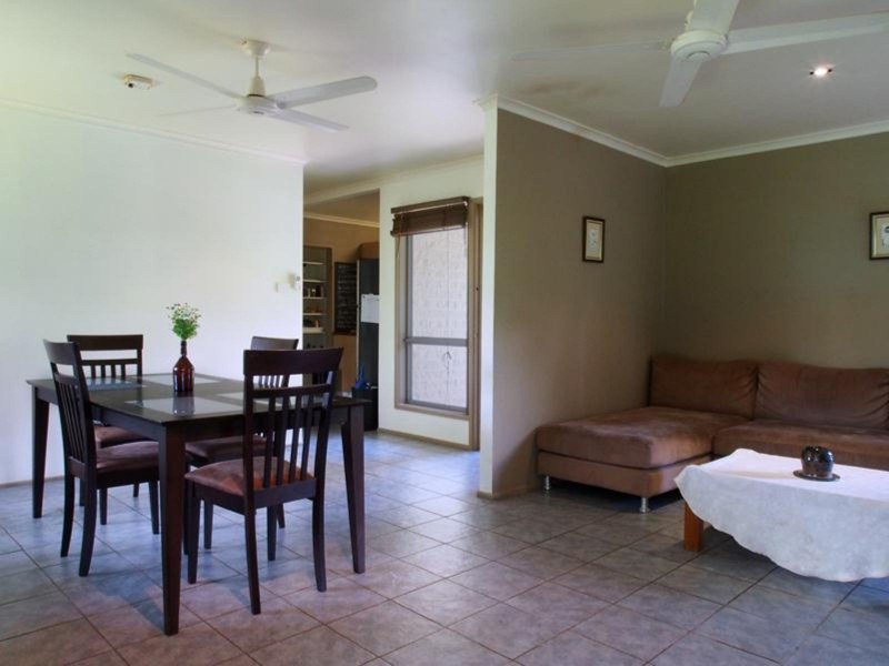11 Rollinia Close, Manoora QLD 4870