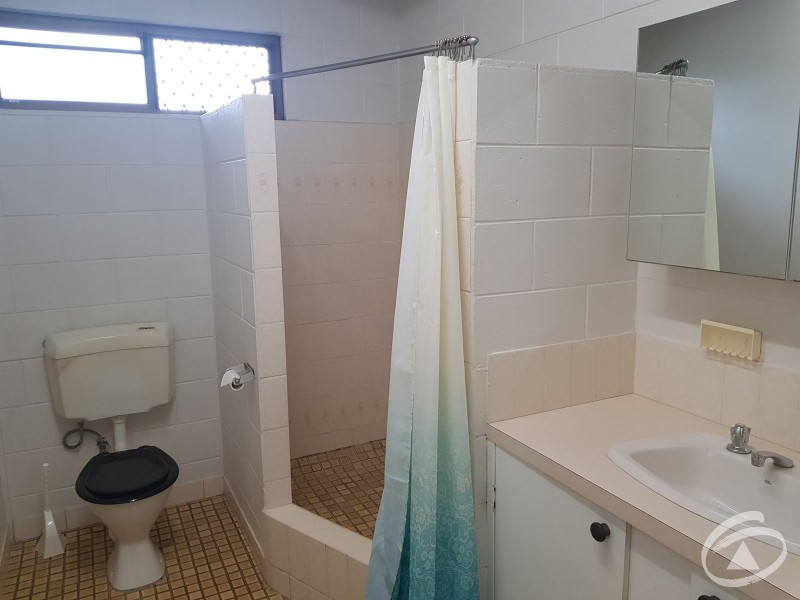 2/171-179 McLeod Street, Cairns North QLD 4870