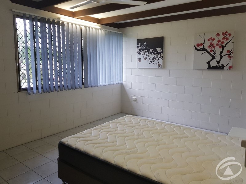 2/171-179 McLeod Street, Cairns North QLD 4870