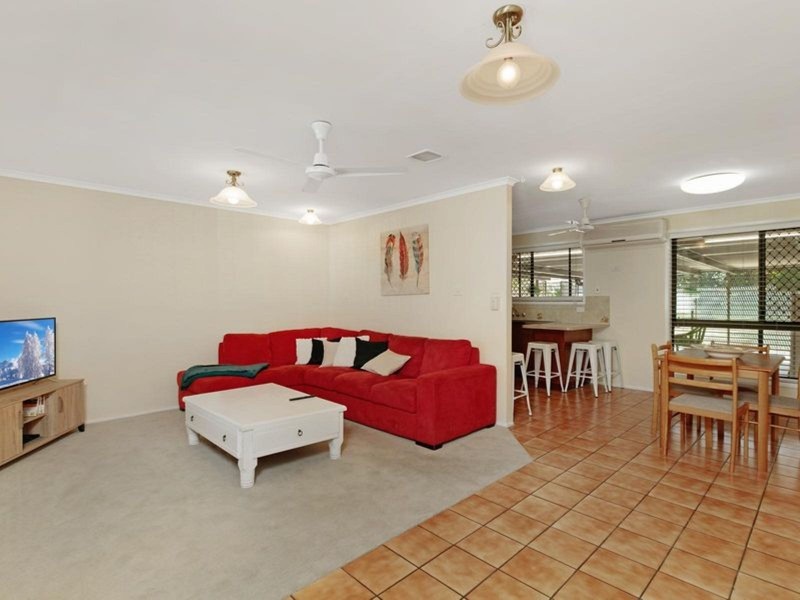 6 Grevillea Street, Mooroobool QLD 4870