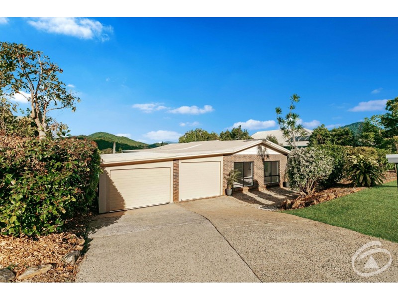 10 Toona Terrace, Redlynch QLD 4870