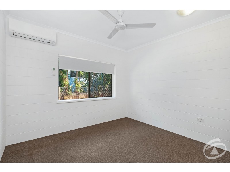 10 Toona Terrace, Redlynch QLD 4870