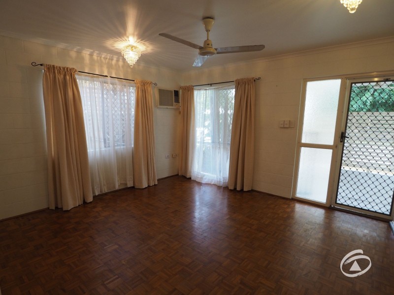 31 Murray Street, Manoora QLD 4870