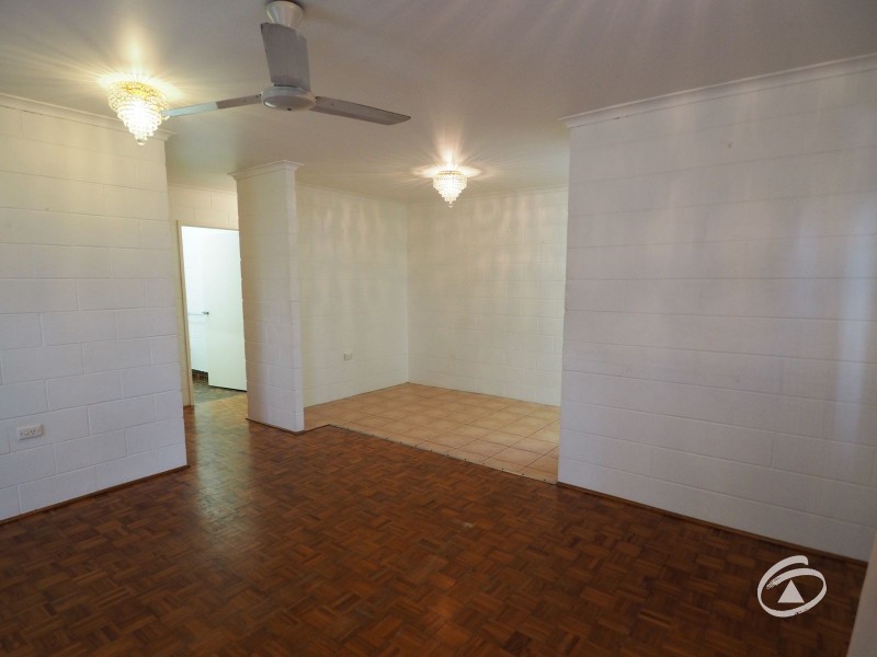 31 Murray Street, Manoora QLD 4870