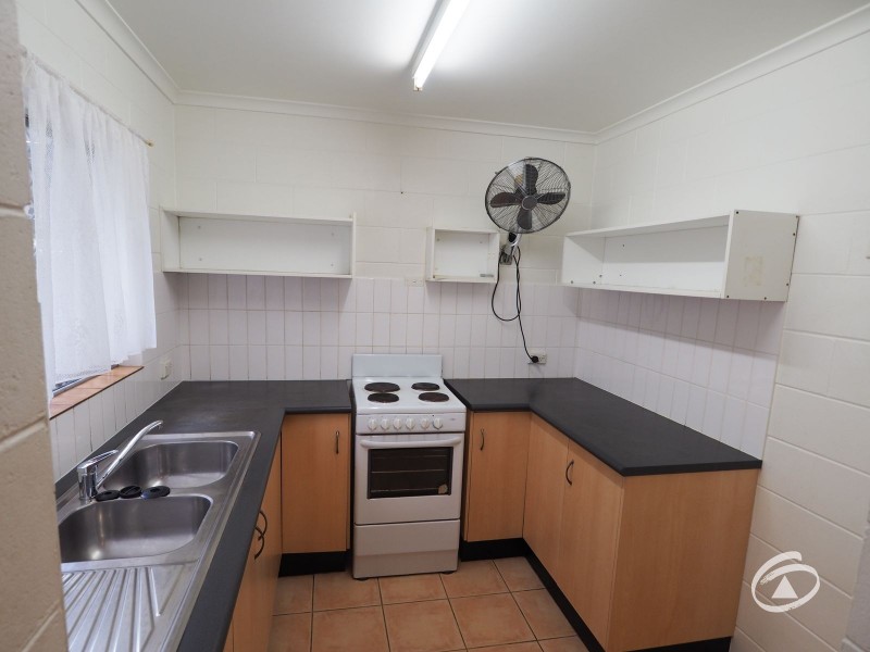 31 Murray Street, Manoora QLD 4870