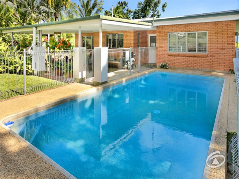 13 Ray Street, Yorkeys Knob QLD 4878