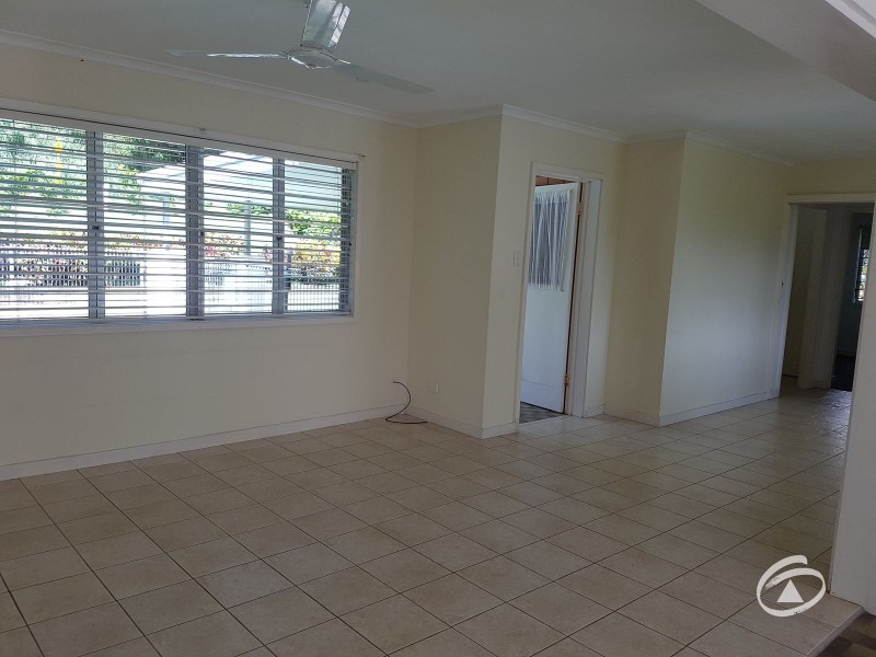 13 Ray Street, Yorkeys Knob QLD 4878
