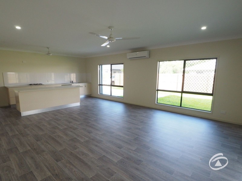 15 Tarantino Crescent, White Rock QLD 4868