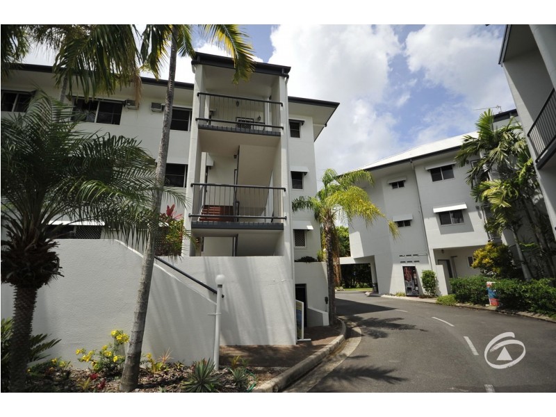 15/17A Upward Street, Cairns City QLD 4870