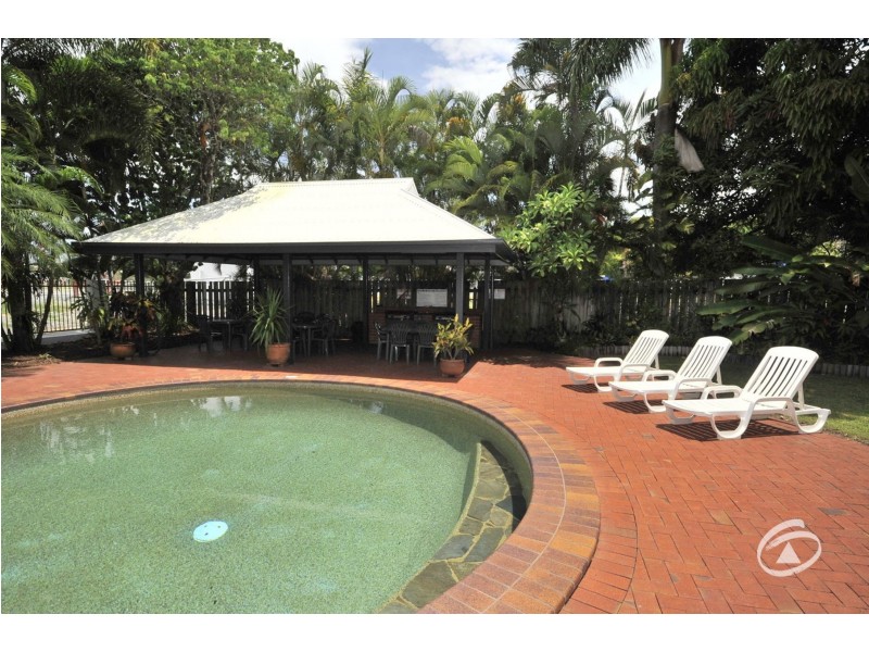 15/17A Upward Street, Cairns City QLD 4870