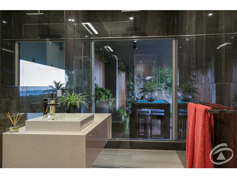 28/9 Savaii Close, Palm Cove QLD 4879