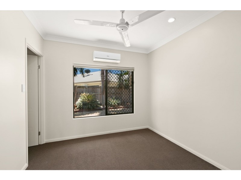 5 Kaban Grove, Trinity Park QLD 4879