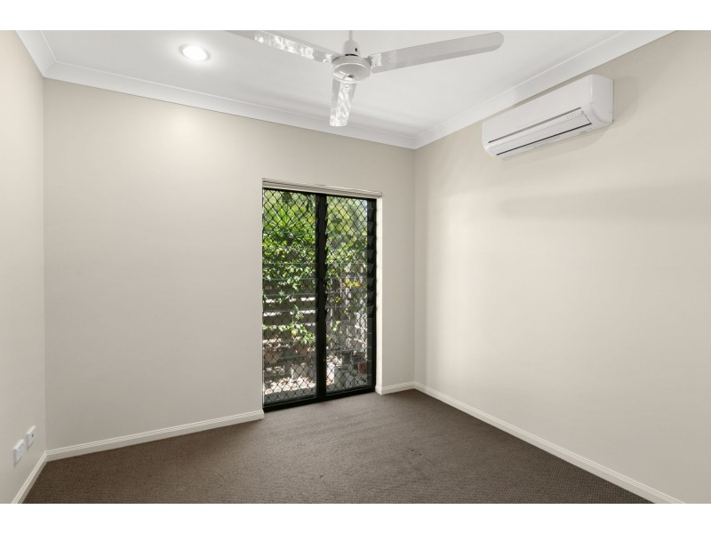5 Kaban Grove, Trinity Park QLD 4879