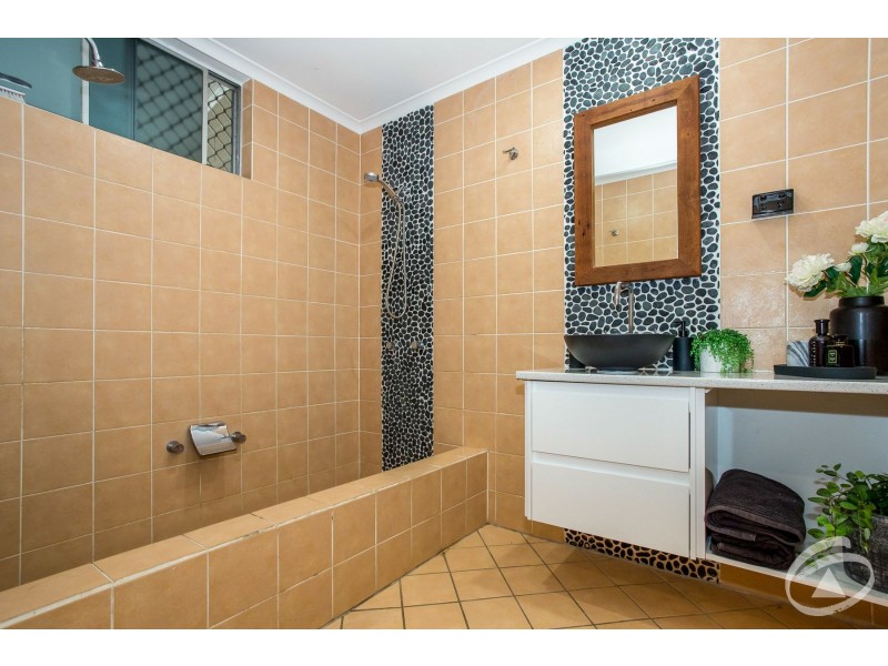 8 Urambi Close, Woree QLD 4868