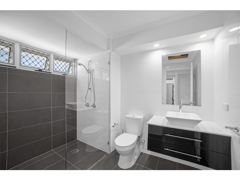 37 Parkinson Avenue, Kewarra Beach QLD 4879