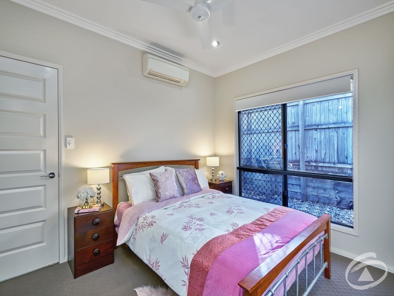 8 Port Close, Trinity Beach QLD 4879