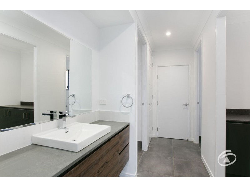 11 Elderberry Avenue, Bentley Park QLD 4869
