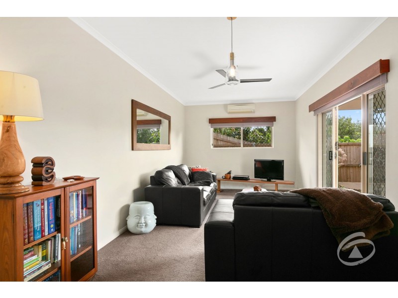 4 Callitris Street, Redlynch QLD 4870