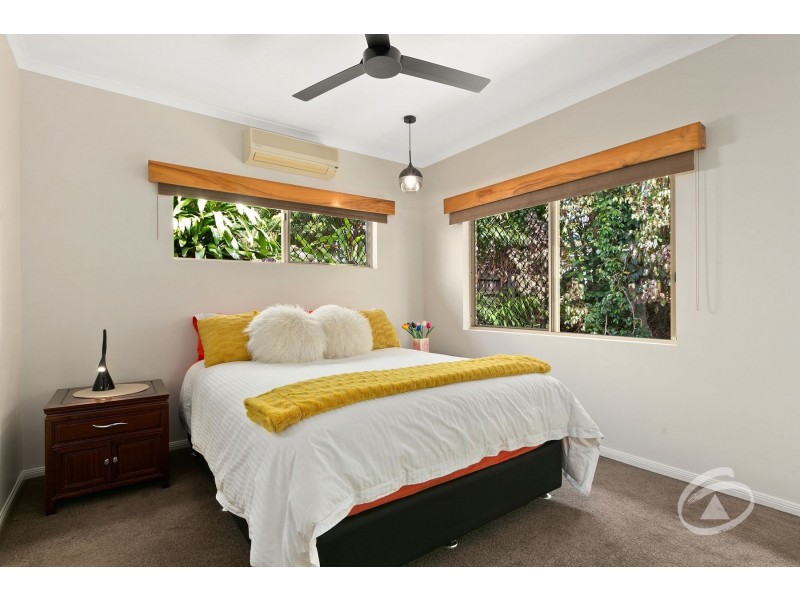 4 Callitris Street, Redlynch QLD 4870