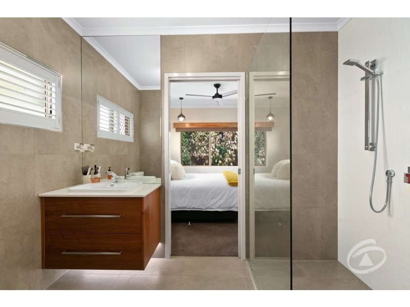 4 Callitris Street, Redlynch QLD 4870
