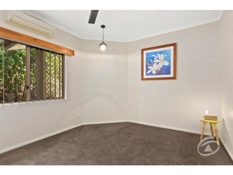 4 Callitris Street, Redlynch QLD 4870