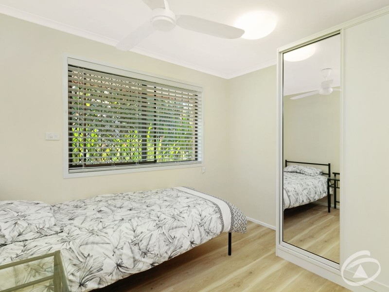 6 Grevillea Street, Mooroobool QLD 4870