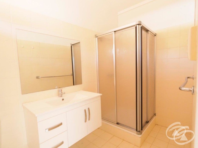 5 Lena Close, Clifton Beach QLD 4879