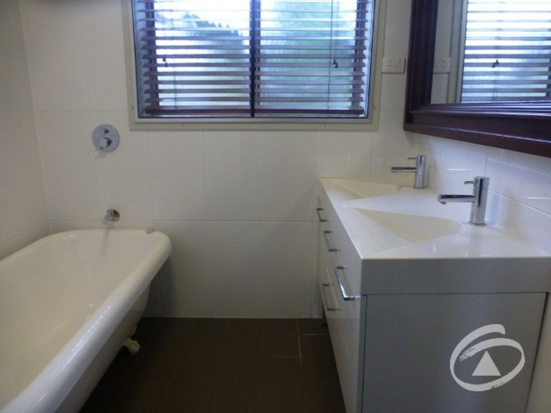 26 Park Street, Bayview Heights QLD 4868