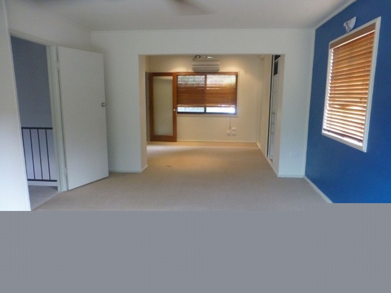 26 Park Street, Bayview Heights QLD 4868