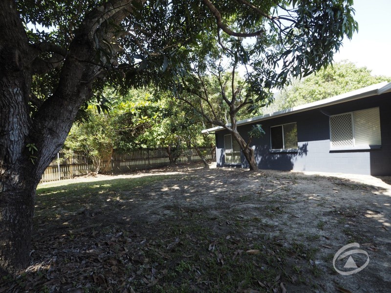 8 Avocado Close, Manoora QLD 4870