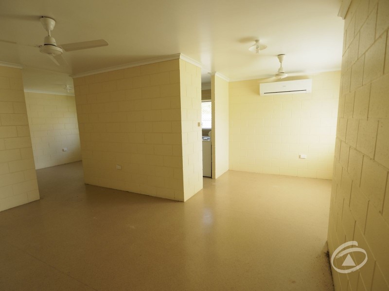 8 Avocado Close, Manoora QLD 4870