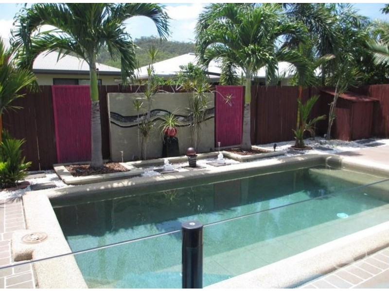 9 Mount Close, Edmonton QLD 4869