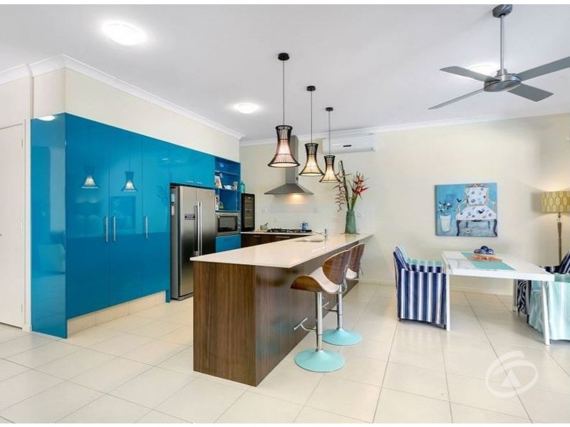 15 Sennfeld Close, Palm Cove QLD 4879