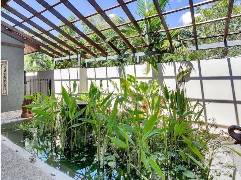 15 Sennfeld Close, Palm Cove QLD 4879