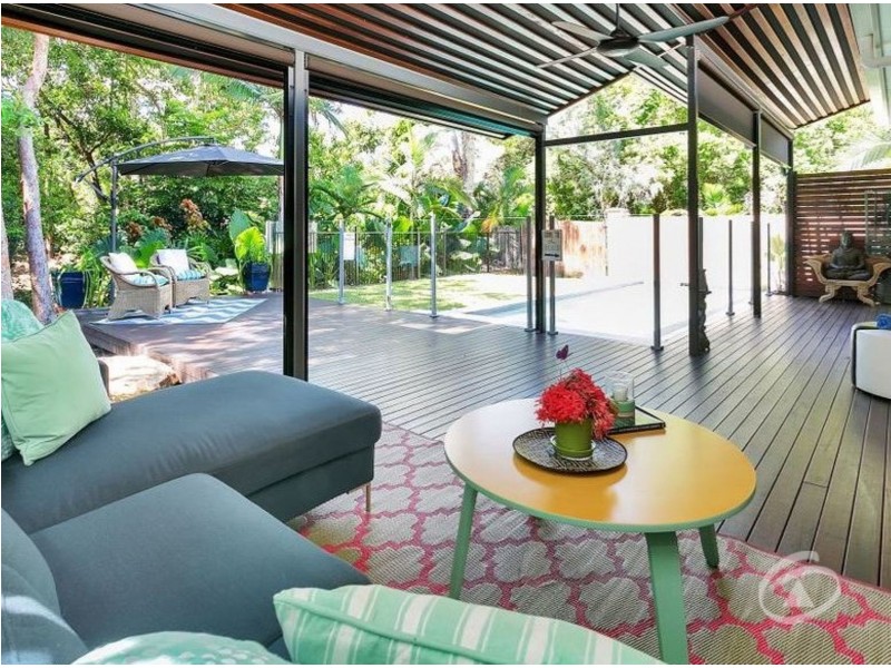 15 Sennfeld Close, Palm Cove QLD 4879