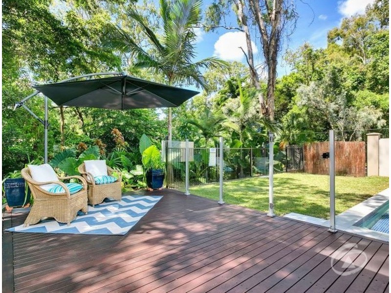 15 Sennfeld Close, Palm Cove QLD 4879