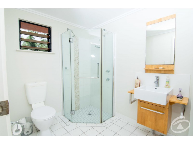 2509/22-26 Clifton Road, Clifton Beach QLD 4879