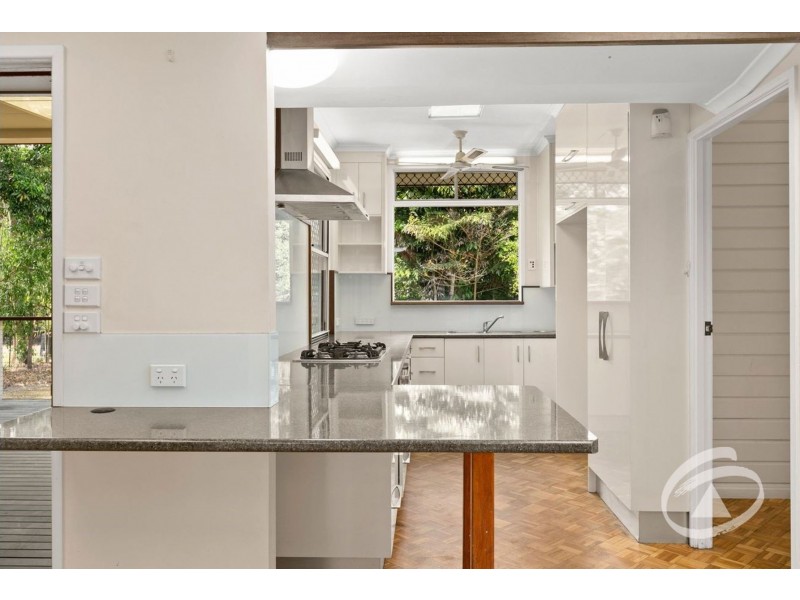 12 Leftwich Street, White Rock QLD 4868