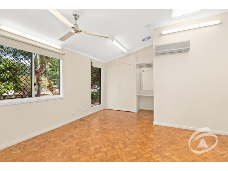 12 Leftwich Street, White Rock QLD 4868