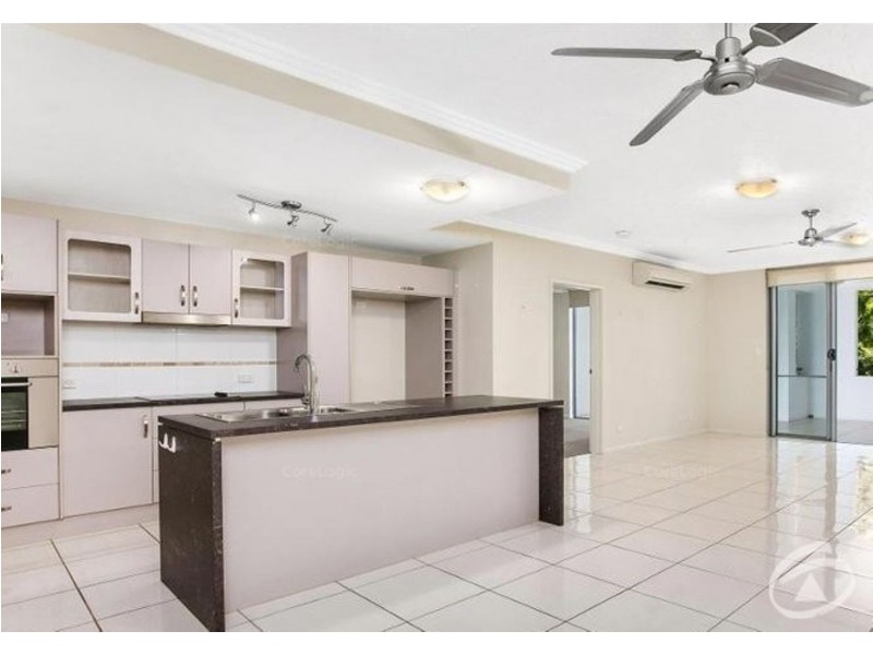 43/9-15 McLean Street, Cairns North QLD 4870