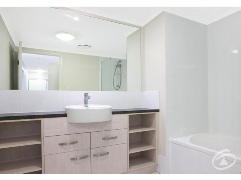 43/9-15 McLean Street, Cairns North QLD 4870