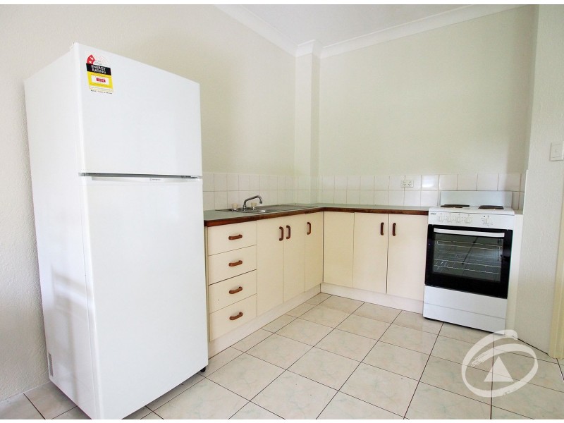 2/217-219 Spence Street, Bungalow QLD 4870