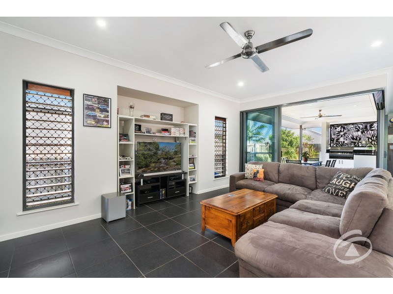 14 Chandos Brace, Smithfield QLD 4878