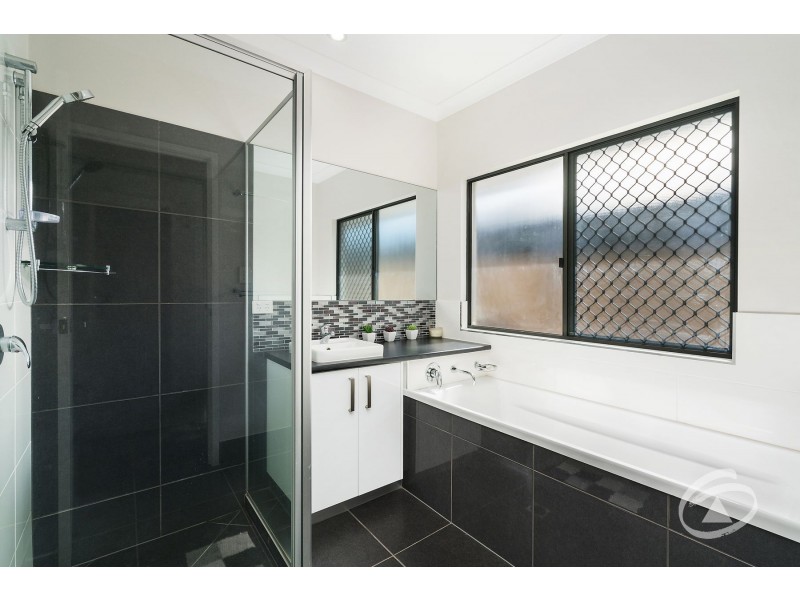 14 Chandos Brace, Smithfield QLD 4878
