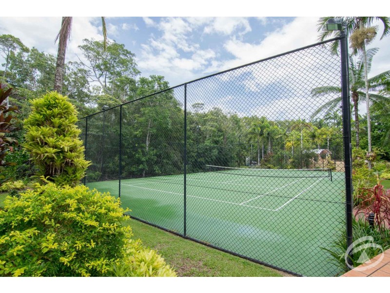 10/2-4 Deauville Close, Yorkeys Knob QLD 4878