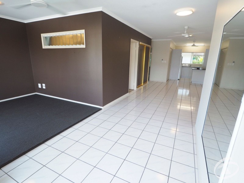 4/8-10 Ascot Avenue, Westcourt QLD 4870